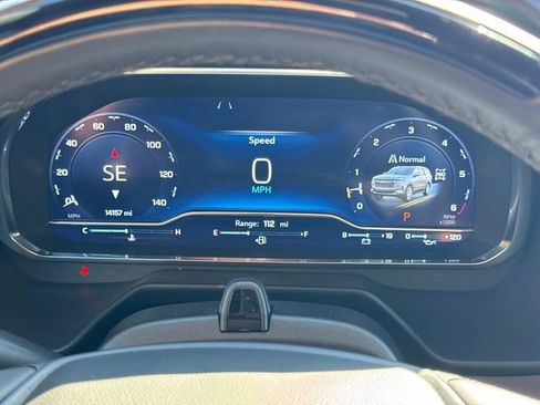 Certified 2024 Chevrolet Suburban High Country w/ Advanced Technology Package image 39