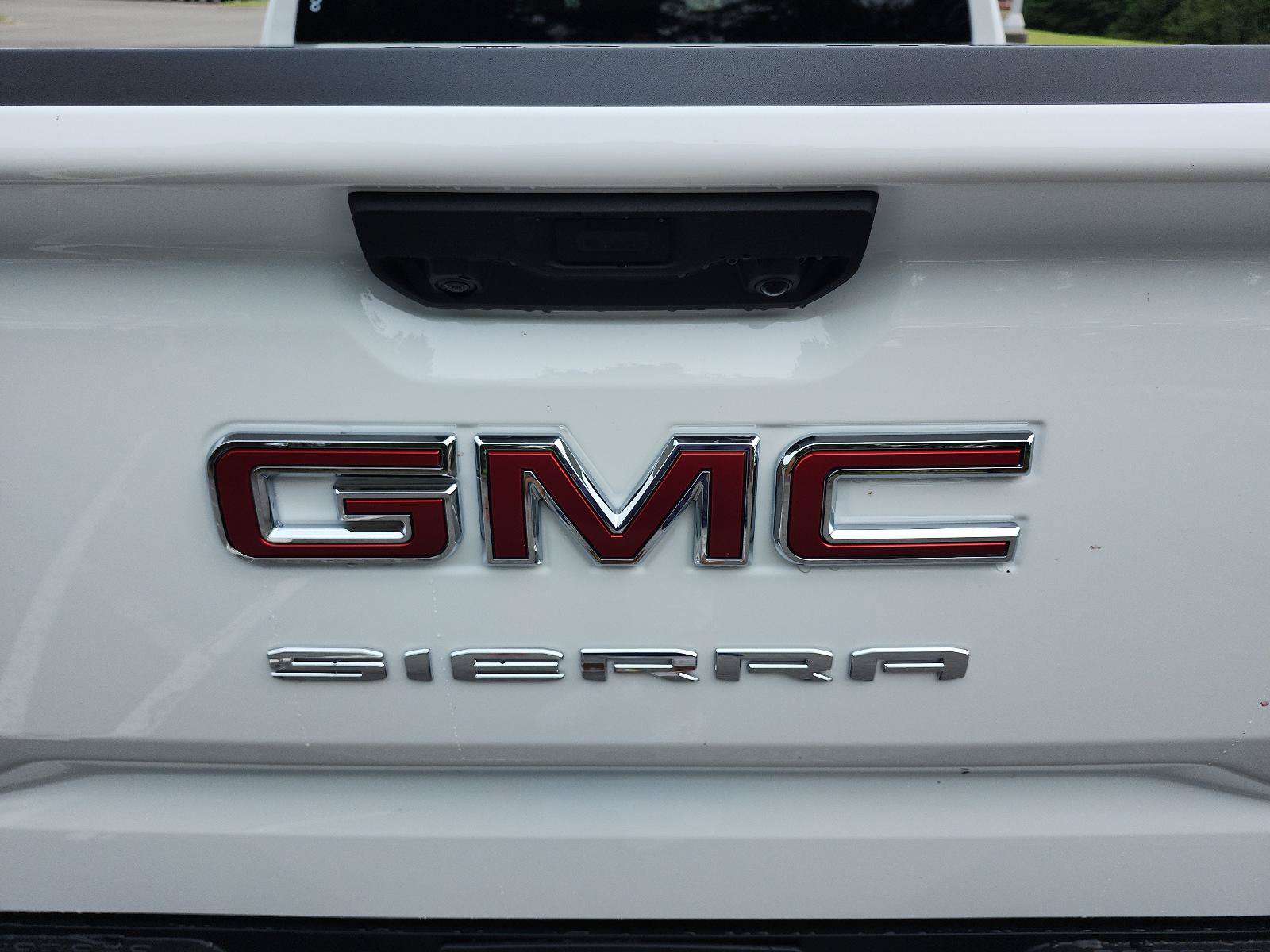 New 2026 GMC Sierra 1500 SLE AWD/4WD image 9