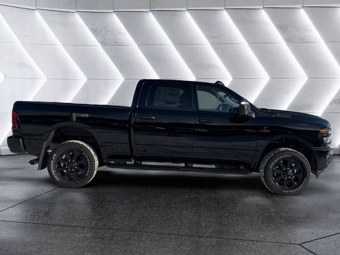 New 2026 RAM 2500 Big Horn AWD/4WD image 6