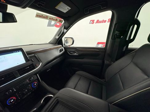 Used 2023 Chevrolet Suburban Premier RWD image 35