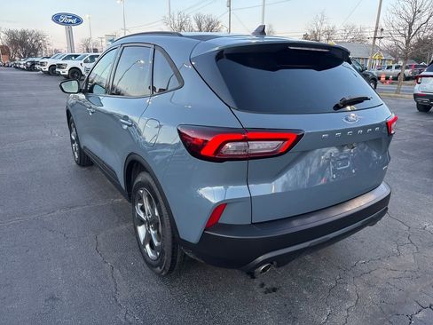 Used 2025 Ford Escape ST-Line w/ Equipment Group 301A image 9