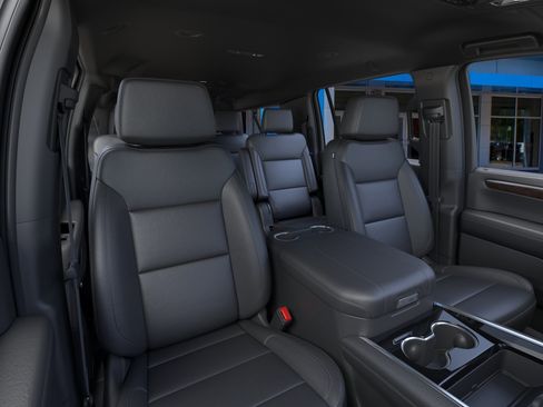 New 2026 Chevrolet Suburban LT w/ Comfort Package AWD/4WD image 16