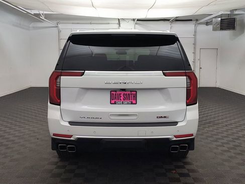 Used 2025 GMC Yukon XL Denali w/ Sun & Power Step Package image 9