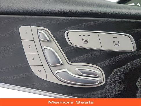 Used 2018 Mercedes-Benz E 300 4MATIC image 36