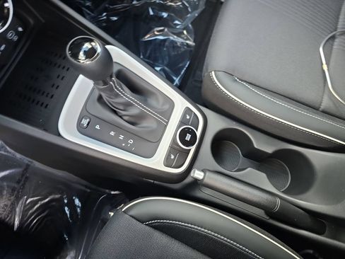 New 2026 Hyundai Venue SEL FWD image 24