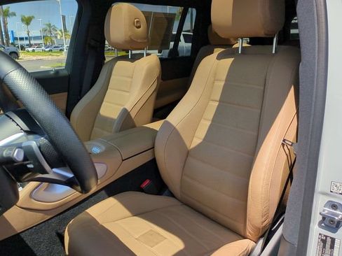 Used 2024 Mercedes-Benz GLS 450 4MATIC image 21