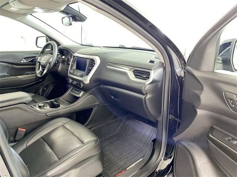 Used 2023 GMC Acadia SLT w/ LPO, Floor Liner Package image 36