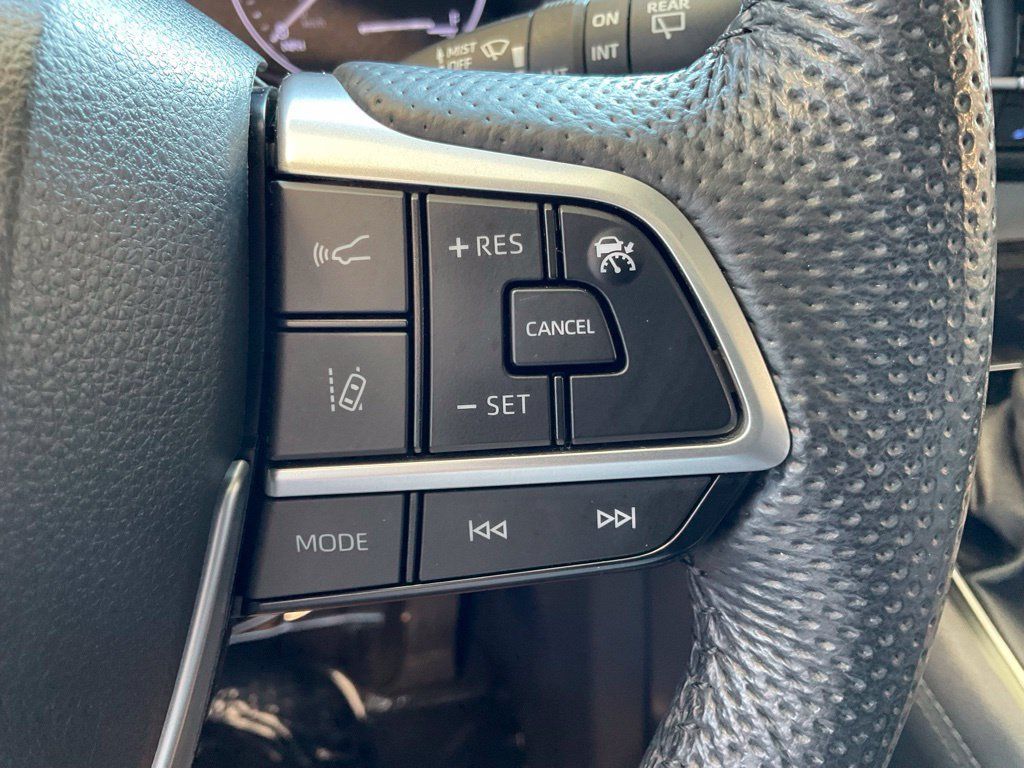 Certified 2023 Toyota Sienna Limited AWD/4WD image 13