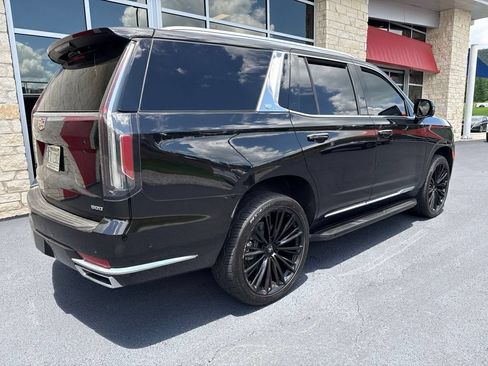 Used 2023 Cadillac Escalade Premium Luxury AWD/4WD image 3