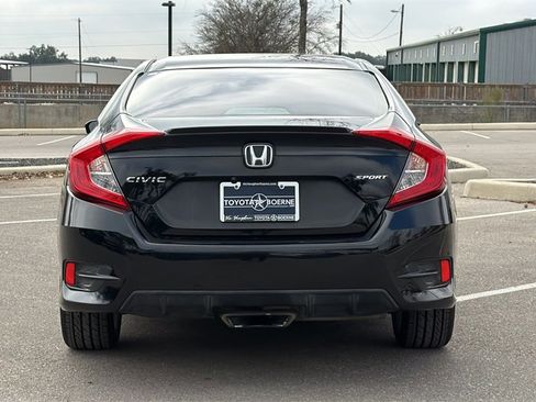 Used 2019 Honda Civic Sport image 4