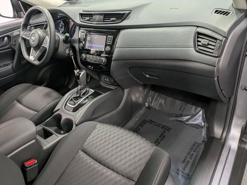 Used 2019 Nissan Rogue S image 29