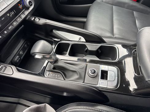 Used 2025 Kia Telluride S FWD image 31