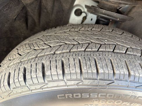 Used 2025 Buick Enclave Sport Touring image 12