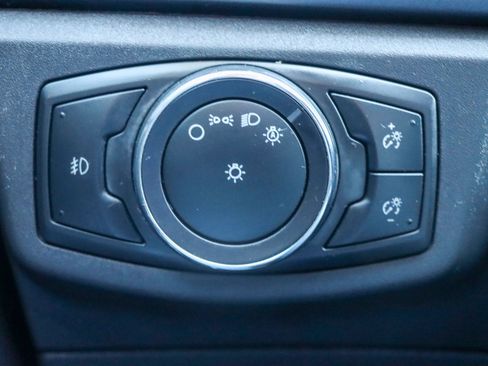 Used 2015 Ford Fusion SE image 30