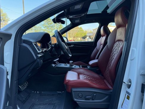 Used 2020 Audi SQ5 Premium Plus w/ Premium Plus Package image 25
