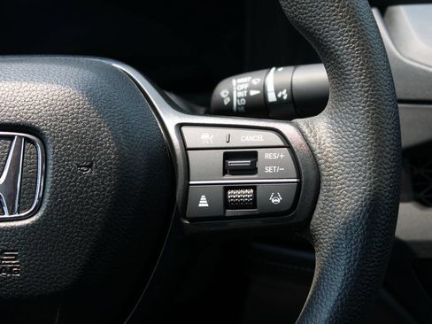 Used 2025 Honda Accord SE image 19