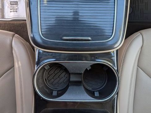 Used 2023 Lincoln Nautilus Reserve AWD/4WD image 15