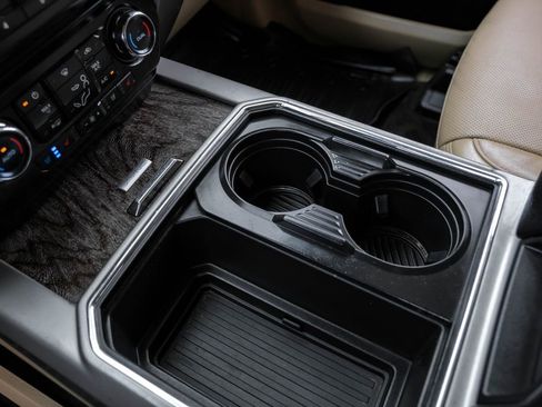 Used 2017 Ford F350 Lariat w/ Lariat Ultimate Package image 23