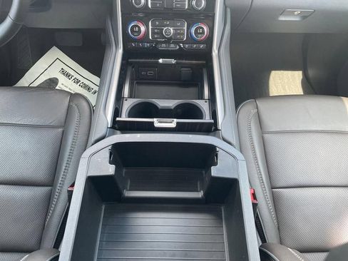 Used 2024 GMC Yukon Denali RWD image 29