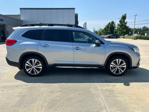 Used 2021 Subaru Ascent Limited w/ Technology Package AWD/4WD image 3