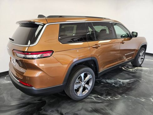 New 2026 Jeep Grand Cherokee L Limited AWD/4WD image 25
