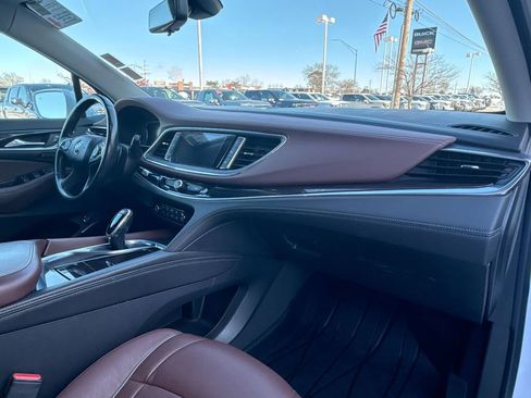 Used 2020 Buick Enclave Avenir w/ Avenir Technology Package image 30