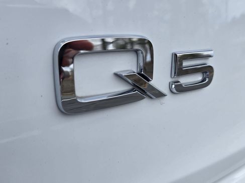 Used 2022 Audi Q5 2.0T Prestige image 26