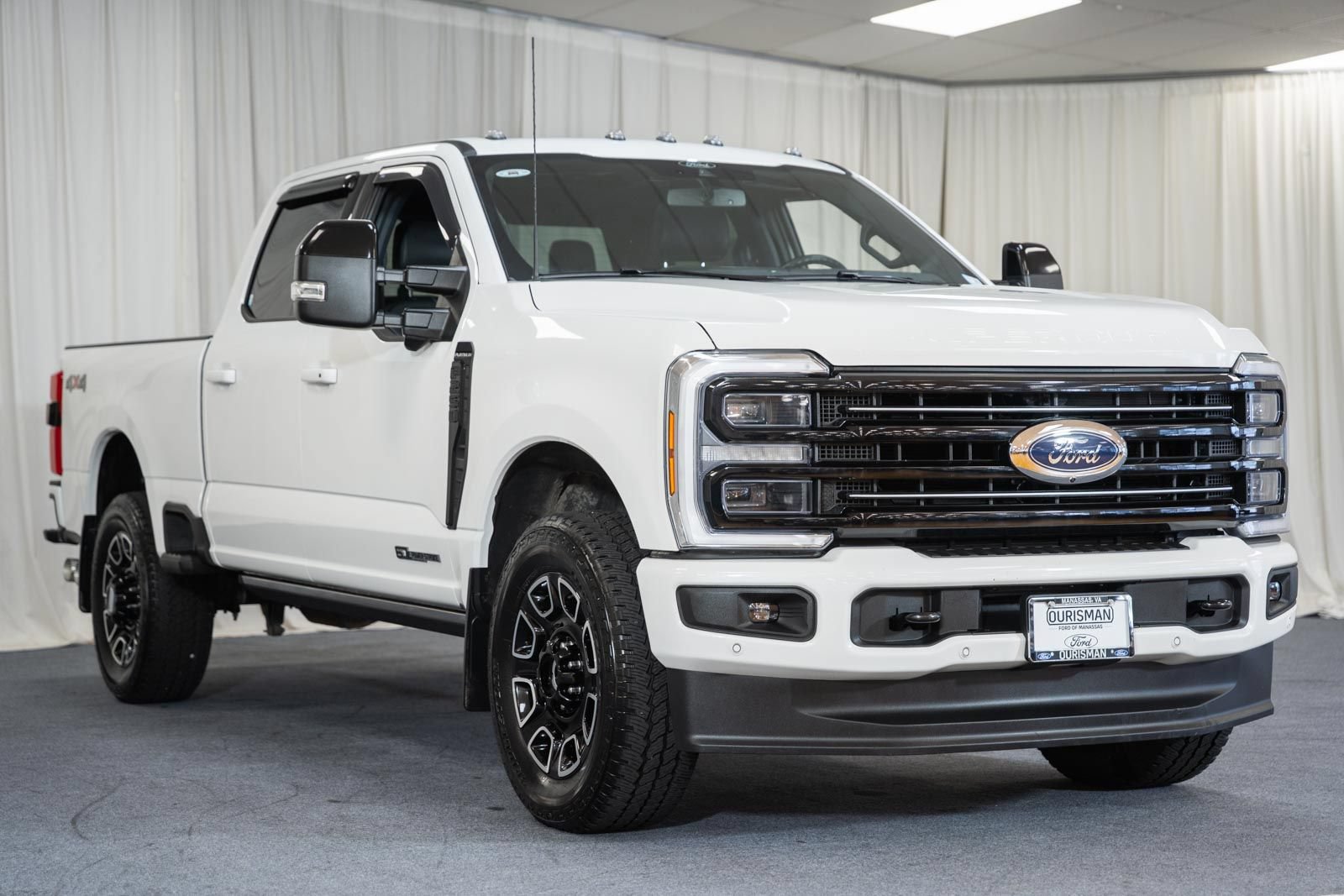 Certified 2026 Ford F250 Platinum AWD/4WD image 1