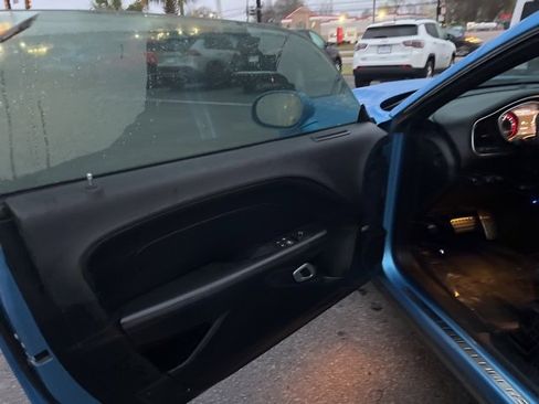 Used 2015 Dodge Challenger SXT Plus w/ Sound Group II image 5