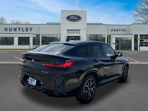 Used 2022 BMW X4 xDrive30i AWD/4WD image 4