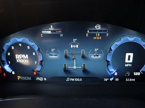 New 2025 Ford Bronco Outer Banks image 4