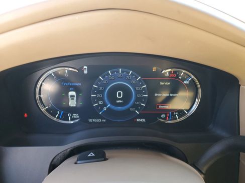 Used 2018 Cadillac Escalade ESV Platinum image 10