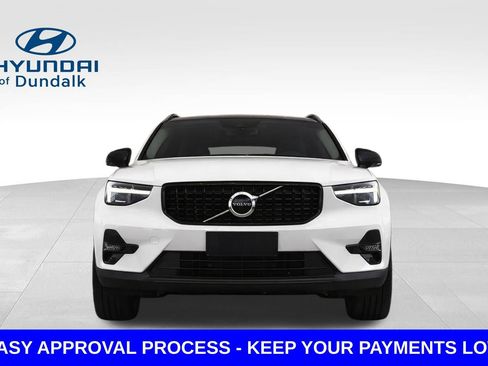 Used 2026 Volvo XC40 B5 Plus AWD/4WD image 5