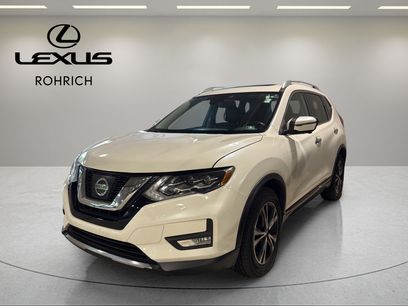 Used 2017 Nissan Rogue SL w/ SL Premium Package