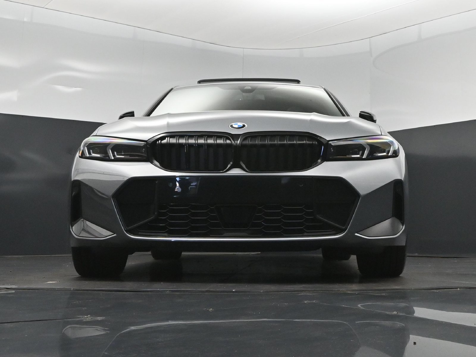 Certified 2026 BMW 330i Sedan w/ M Sport Package RWD image 46