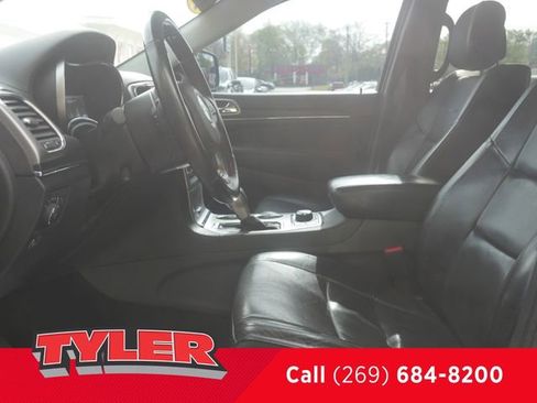 Used 2017 Jeep Grand Cherokee Summit w/ Platinum Series Group AWD/4WD image 35
