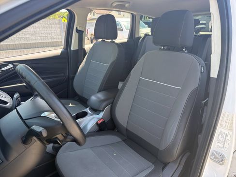 Used 2014 Ford Escape SE FWD image 17