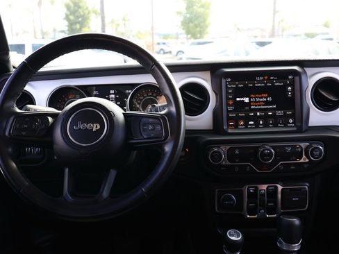 Used 2021 Jeep Wrangler Unlimited Islander image 22