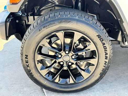 Certified 2024 Jeep Wrangler Unlimited Sahara AWD/4WD image 10