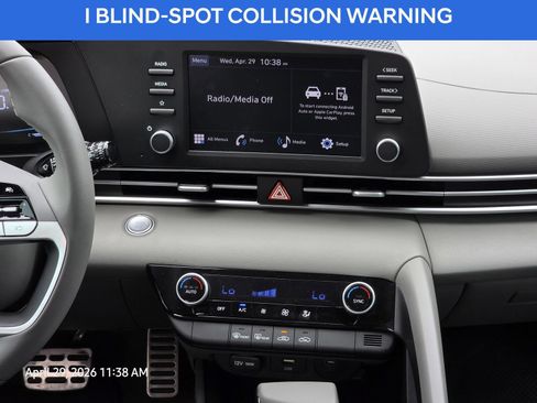 Used 2025 Hyundai Elantra Sport FWD image 19