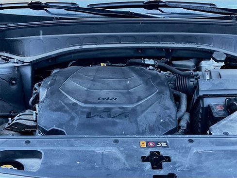 Used 2023 Kia Telluride S image 32