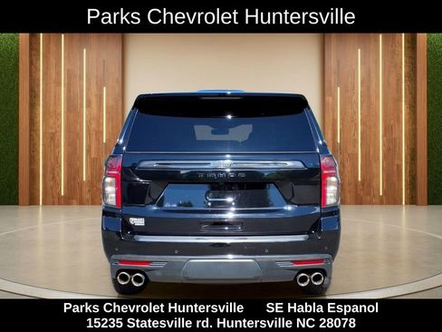 Certified 2022 Chevrolet Tahoe Z71 w/ Z71 Off-Road Package AWD/4WD image 32