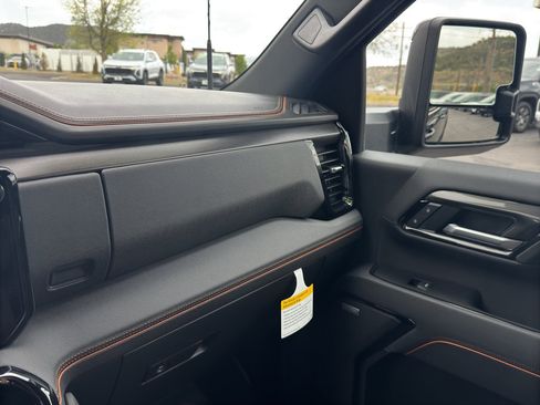 New 2026 GMC Sierra 2500 AT4 w/ Technology Package AWD/4WD image 32