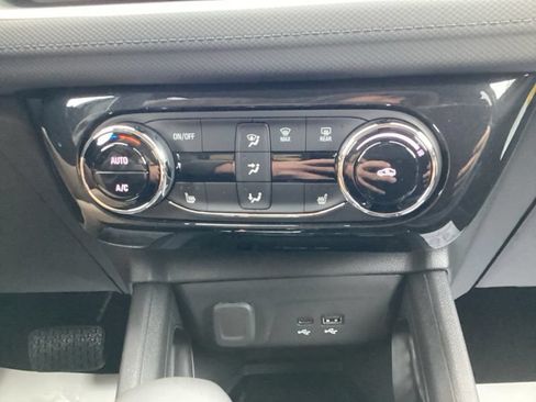 New 2026 Chevrolet TrailBlazer LT w/ Convenience Package AWD/4WD image 37