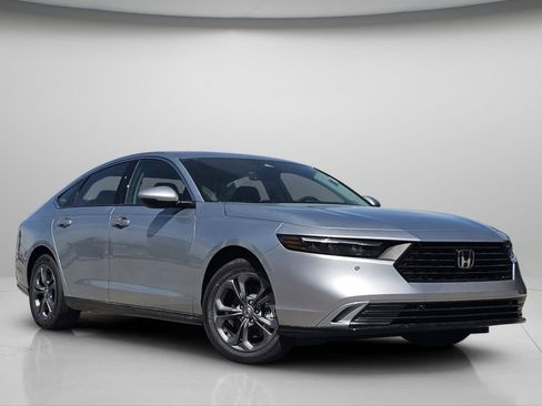 New 2026 Honda Accord EX-L image 2