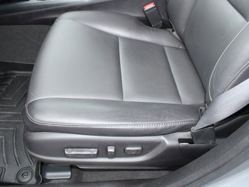 Used 2017 Acura RDX AWD image 16