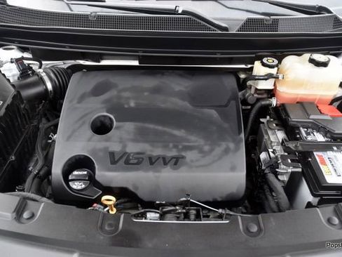 Used 2020 Chevrolet Traverse LT FWD image 8