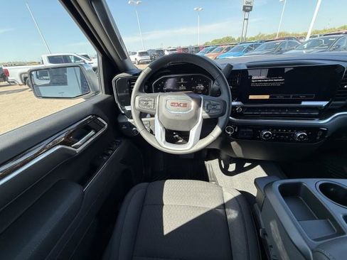 New 2026 GMC Sierra 1500 SLE image 21