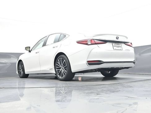 Used 2022 Lexus ES 300h w/ Premium Package FWD image 39