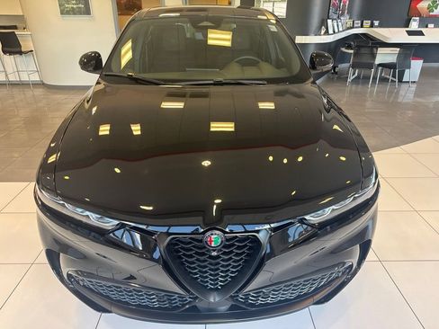 New 2025 Alfa Romeo Tonale AWD/4WD image 11
